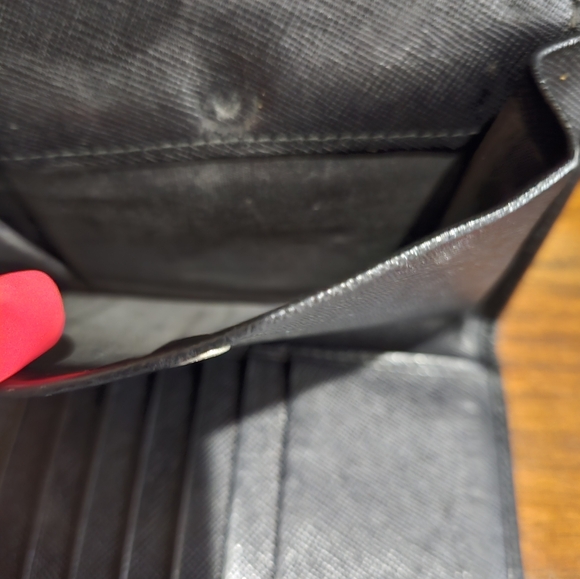 Prada Saffiano leather black wallet - Picture 6 of 13